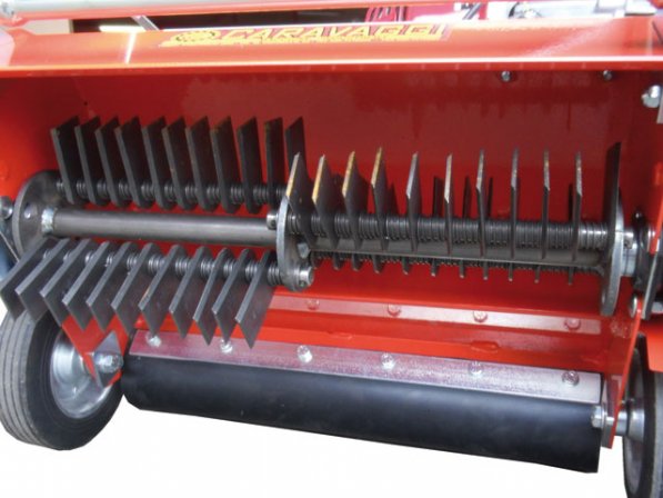 Caravaggi ARIO-50M-H Benzine verticuteermachine