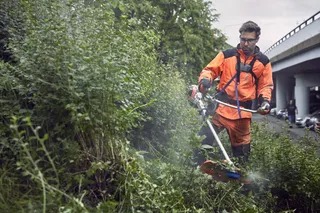 Husqvarna 535 iRXT Prof. accu bosmaaier incl. maaimes, trimmerkop en harnas