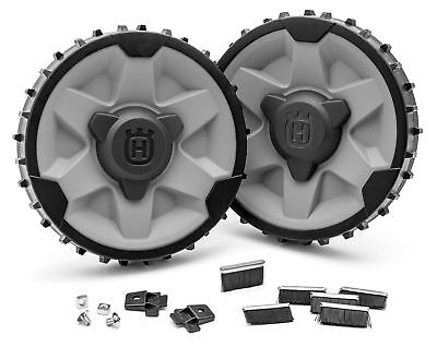 [581889702] Husqvarna Ruw terrein kit t.b.v. 420/430/440/520/550 (incl. wielborstelkit)